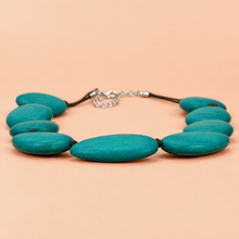 Turquoise Riverstones Short Wooden Necklace - alternate image 4