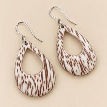 Castaway Meadow Layers Look - White Coconut Palm Wood Jewellery Set - alternate image 6