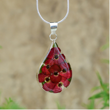 Red Mexican Flowers Medium Drop Necklace