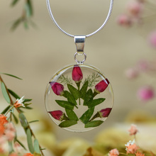 Single Rose Round Medium Necklace