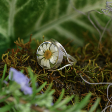 White Mexican Flowers Round Ring